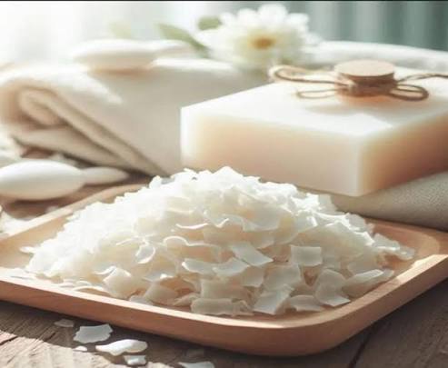 images (2) Soap Flakes